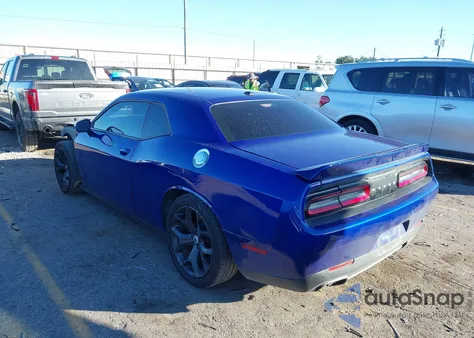 2018 Dodge Challenger Sxt z USA, uszkodzony, nr VIN 2C3CDZAGXJH234469